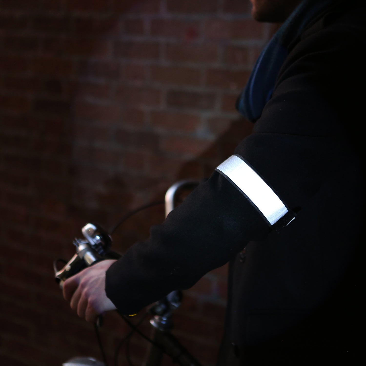 Sangle élastique réfléchissante pour vélo de sport