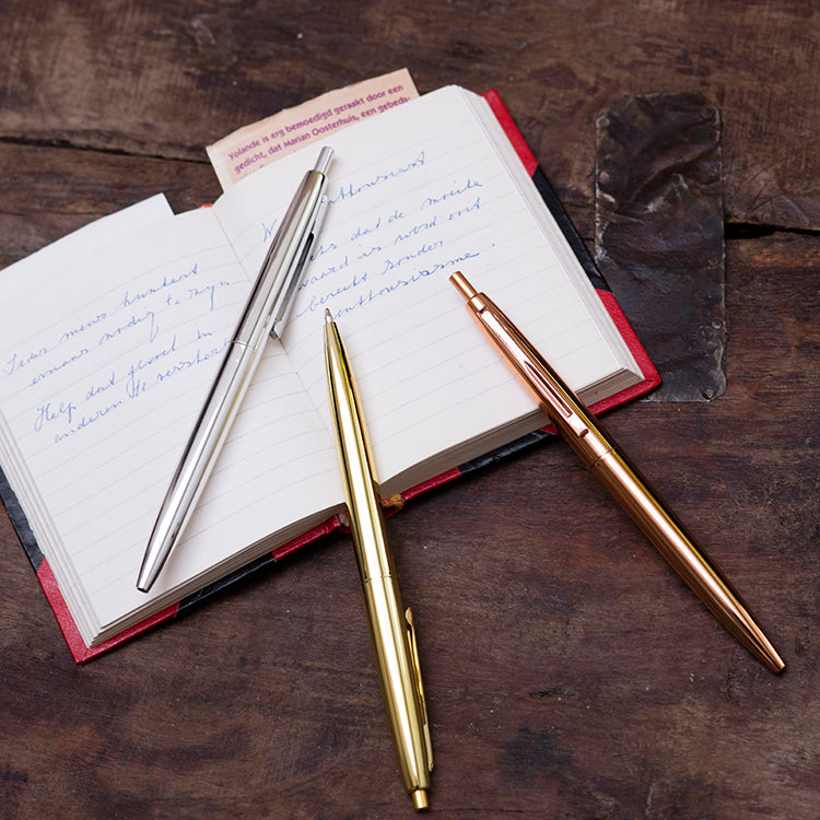 Metallic Retro Pens – Kikkerland Design Inc