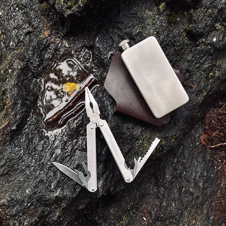 Handy Flask – Kikkerland Design Inc