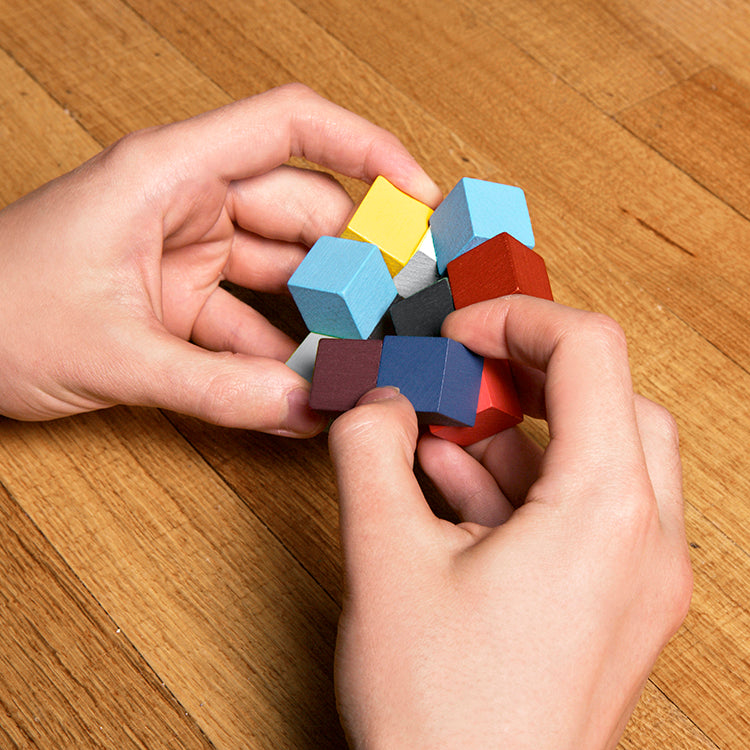 Elasti Cube 3D Wooden Puzzle – Kikkerland Design Inc