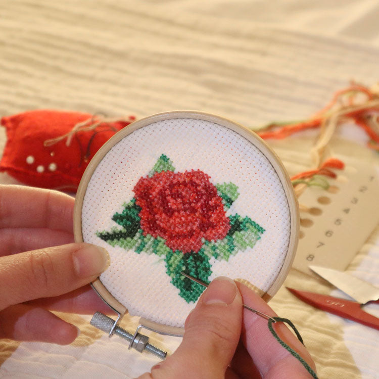 Rose Mini Cross Stitch Embroidery Kit – Kikkerland Design Inc