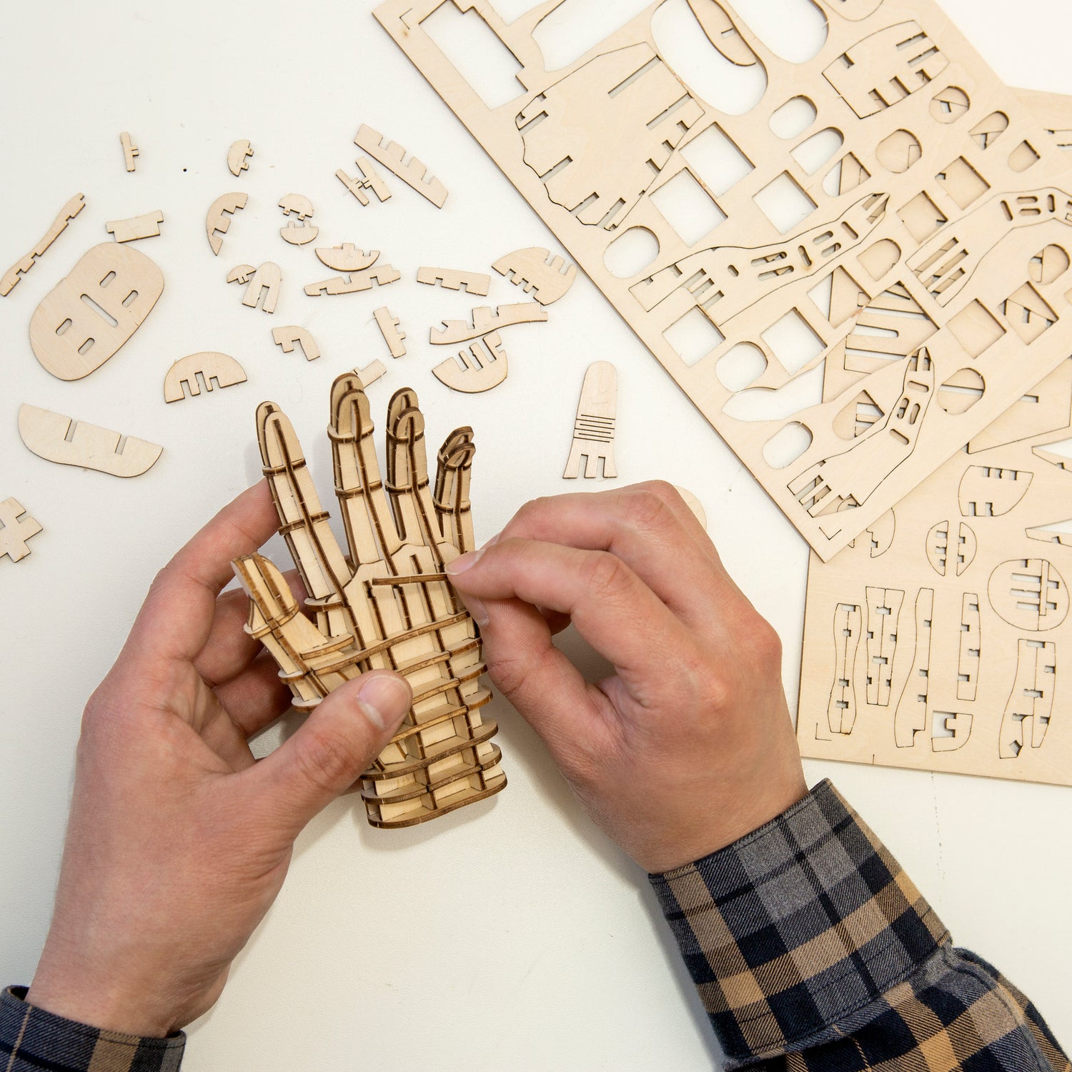 Puzzle 3D Tête de mort en bois - Jeu de construction - Kikkerland Design