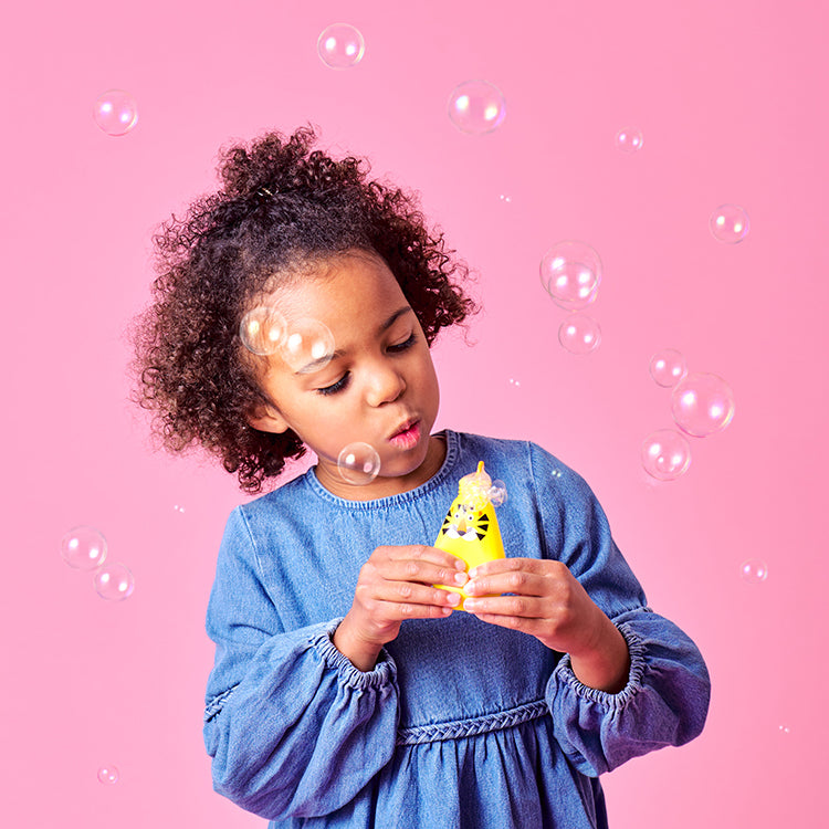 Kidoki Squeezy Bubbles – Kikkerland Design Inc