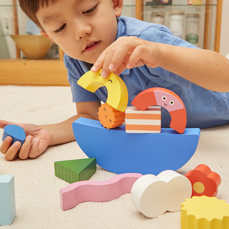 TeeterTotterShapes Wood BalanceGame