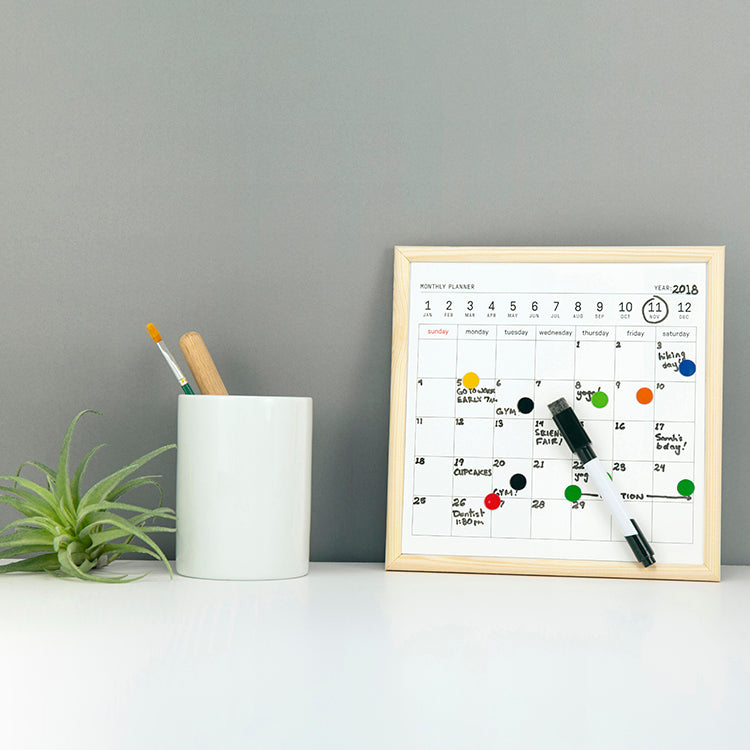 Mini Whiteboard Calendar – Kikkerland Design Inc