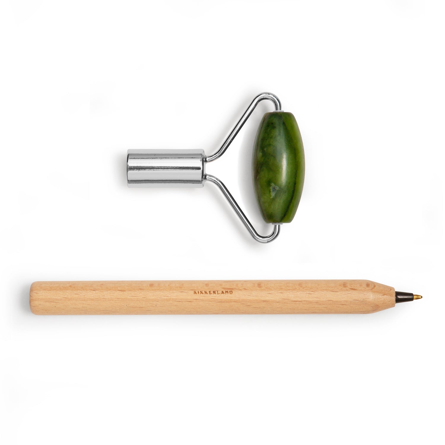 Rouleau de jade avec stylo