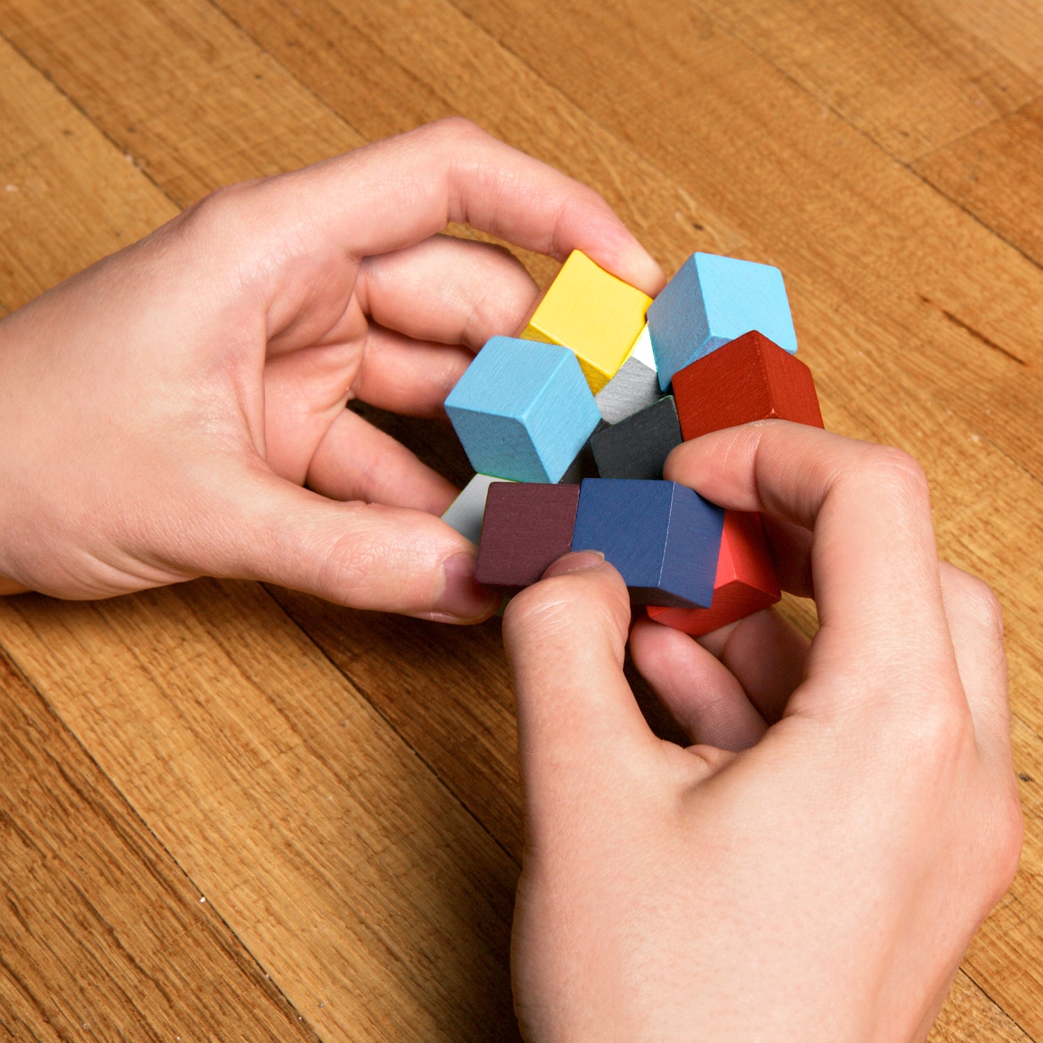Puzzle en bois 3D Elasti Cube