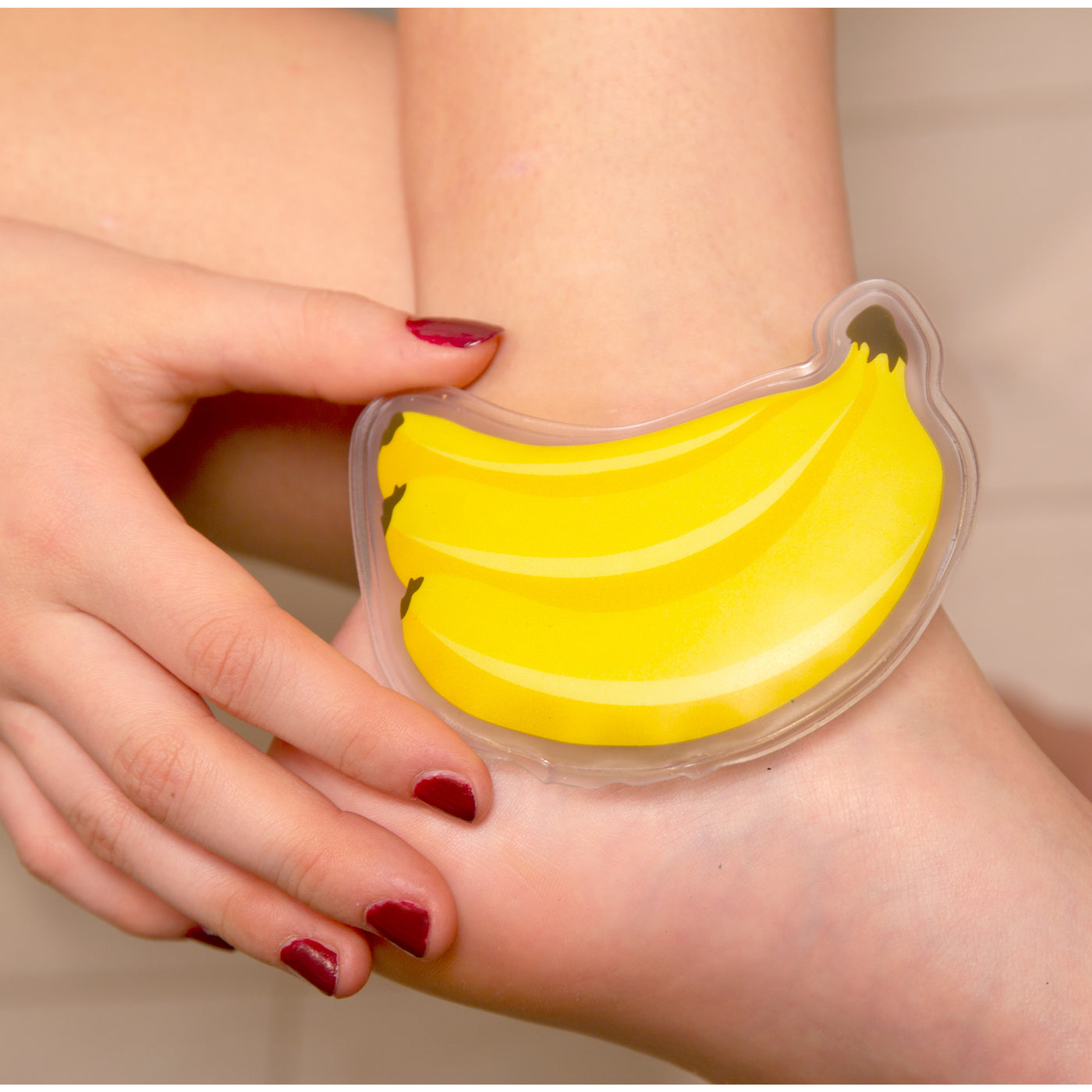 Banana Hot/Cold Pack — Kikkerland Design Inc